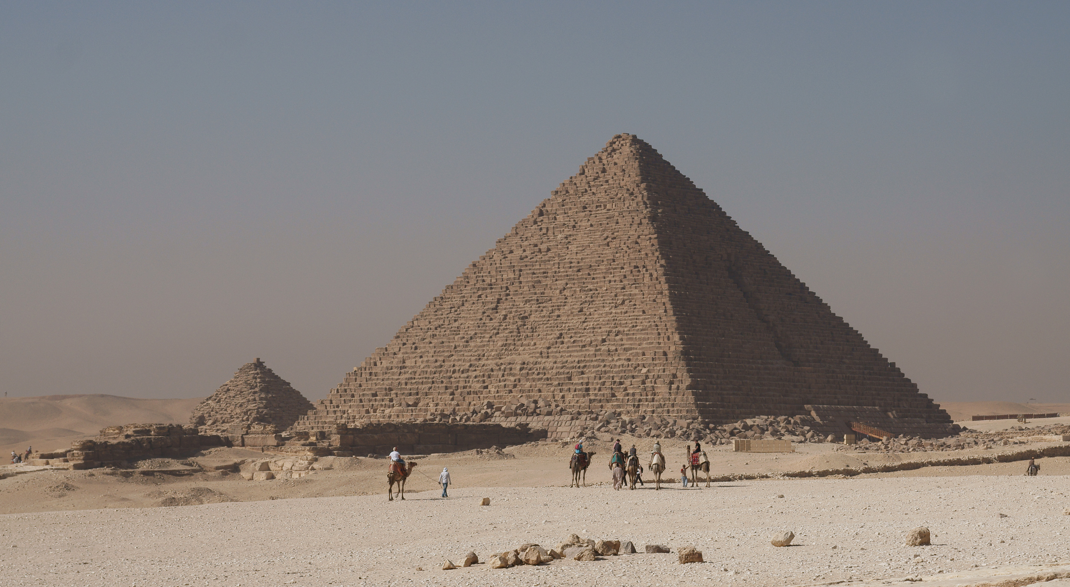 Pyramid of Menkaure Giza
